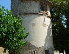 Koko talo/asunto Bastide of charm in Provence. Belvedere on olive hill (Callas, Ranska)