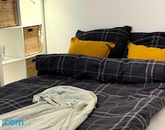 Hele huset/lejligheden New - Cozy Apartment,kitchen,netflix And More (Essen, Tyskland)