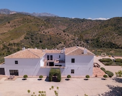 Casa rural Cortijo Piltraque (Colmenar, İspanya)
