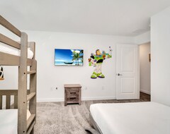 Otel New Lovely Townhome W/ Private Splash Pool & Grill! (Kissimmee, ABD)
