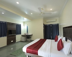 Hotelli Hotel Hospice (Surat, Intia)