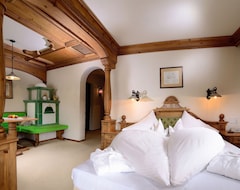 Mirabell Dolomites Hotel Luxury Ayurveda & Spa (Olang, Italy)