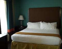 Holiday Inn Express & Suites Havelock Northwest New Bern, an IHG Hotel (Havelock, USA)