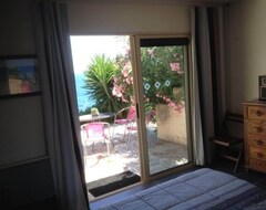 Hotel Villa + Swimming Beach At Your Feet Facing Giens Peninsula / Porquerolle (Carqueiranne, Frankrig)