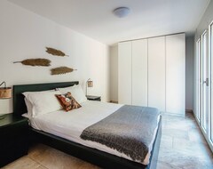 Toàn bộ căn nhà/căn hộ Luxurious Three-room Apartment With Lake View - Collina Doro (Collina d'Oro, Thụy Sỹ)