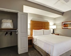 Otel Homewood Suites By Hilton Ottawa Kanata (Ottava, Kanada)
