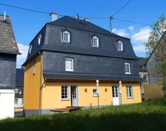Toàn bộ căn nhà/căn hộ The Yellow Cottage (Irmenach, Đức)
