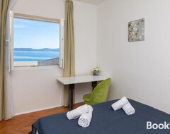 Hotel Sunny Beach Rooms (Omiš, Hrvatska)