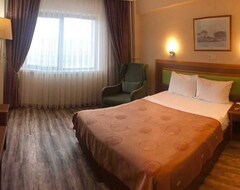 Hotel Villa Marina (Bandırma, Turkey)