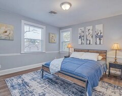 Toàn bộ căn nhà/căn hộ Newly Remodeled - Safe Area - Large Bedrooms (Portsmouth, Hoa Kỳ)