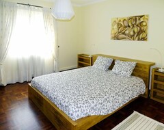 Tüm Ev/Apart Daire Vacation Home All Welcome (tov120) In Torres Vedras - 8 Persons, 3 Bedrooms (Torres Vedras, Portekiz)