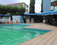 Hotel Krisview (Accra, Gana)