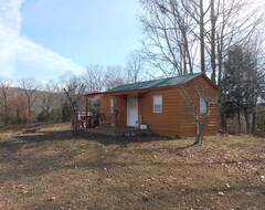 Casa/apartamento entero Cozy, Efficiency Cabin Between Fall Creek Falls And Burgess Falls! (Sparta, EE. UU.)