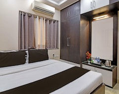 Hotelli OYO Flagship Divya Jyoti Inn Near RDB Cinemas (Kalkutta, Intia)