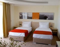 Hotel & Apartments Hec Residence (Miločer, Montenegro)