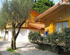 Khách sạn Cottage Heliopolis 89 (Manerba del Garda, Ý)