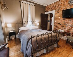 Bed & Breakfast The Iron Kettle Bed and Breakfast (Comber, Canada)