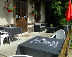 Hotel Restaurant Le Cygne (Conches-en-Ouche, Francia)
