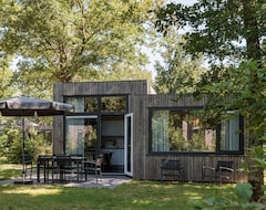 Toàn bộ căn nhà/căn hộ Modern Lodge With Two Bathrooms Within Green Surroundings (Cuijk, Hà Lan)