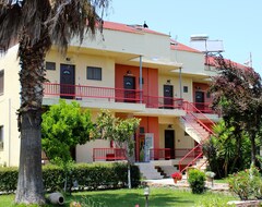 Hotel Aenaon studios (Istiaia, Greece)