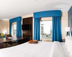 Khách sạn Hampton Inn & Suites By Hilton Regina East Gate (Regina, Canada)