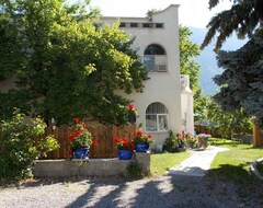 Koko talo/asunto Entire Rental Unit In Lillooet, Canadan4 Guests 2 Bedrooms 2 Beds1 Bathn (Lillooet, Kanada)