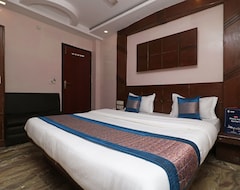 OYO 5494 Hotel Odeon Continental (New Delhi, Indija)