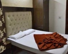 Khách sạn OYO 6124 Lord Krishna Dx Inn (Delhi, Ấn Độ)