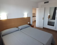 Hotel Apartamentos Primavera Loix (Benidorm, Spain)