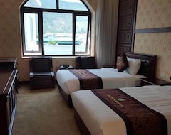 Hai Yen Luxury Hotel (Cam Pha, Vietnam)