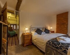 Koko talo/asunto 14th-century Cosy 3-bed Cottage Business Stays (Banbury, Iso-Britannia)