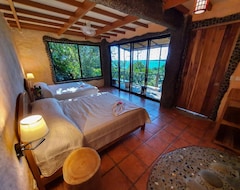 Otel La Cusinga Lodge (Uvita, Kosta Rika)