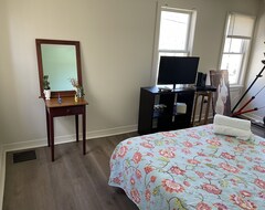 Cijela kuća/apartman Pets Allowed 2 Bedroom Apartment With Balcony Quiet Area. (Sutton, Sjedinjene Američke Države)