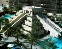 Hele huset/lejligheden 2 Bdrm Condo Cancun Resort Las Vegas Great Pools, Onsite Dining, Bar/Lounge (Las Vegas, USA)