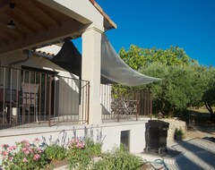 Toàn bộ căn nhà/căn hộ In Provence, Between Ventoux And Luberon, Beautiful Villa With Swimming Pool (La Roque-sur-Pernes, Pháp)