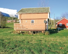 Tüm Ev/Apart Daire 3 Bedroom Accommodation In Eresfjord (Tysfjord, Norveç)