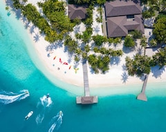 Hotel Fiyavalhu Resort Maldives (Atol Južni Ari, Maldivi)