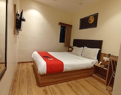 Khách sạn Deluxe Residency (Kolagapara, Ấn Độ)