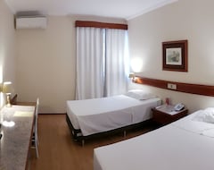 Lizon Curitiba Hotel (Curitiba, Brezilya)