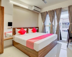 Khách sạn OYO 22102 Habitat Service Apartment (Pune, Ấn Độ)