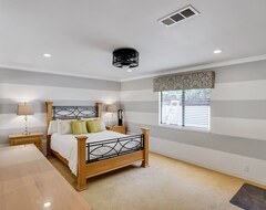 Toàn bộ căn nhà/căn hộ Be The First To Enjoy This Gorgeous New Space! (Pleasant Hill, Hoa Kỳ)
