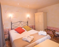 Hotel Castel' Provence (Valbonne, France)