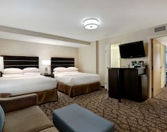 Khách sạn Embassy Suites By Hilton Niagara Falls/ Fallsview (Thác Niagara, Canada)