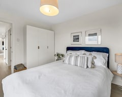 Toàn bộ căn nhà/căn hộ New Listing! Luxury Home With Amazing Ocean Views (Dublin Shore, Canada)