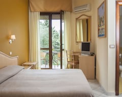 Khách sạn Hotel Orion (Vibonati, Ý)