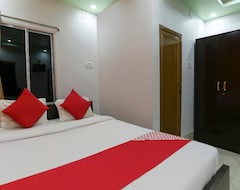 Oyo 67063 Roy Villa Resort (Baharampur, Ấn Độ)