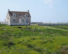 Toàn bộ căn nhà/căn hộ Taigh Dhonnchaidh, Isle Of Benbecula (Kildonan, Vương quốc Anh)