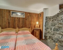 Hotel Maison Chasseur (Ayas, Italy)