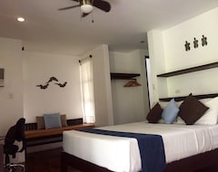 Kingfisher Resort (Pagudpud, Philippines)