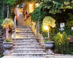 Hotel Anerada Inn (Megalo Chorio, Greece)